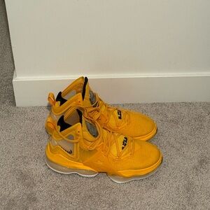 Nike LeBron hard hat Bright Yellow High-Top Sneakers